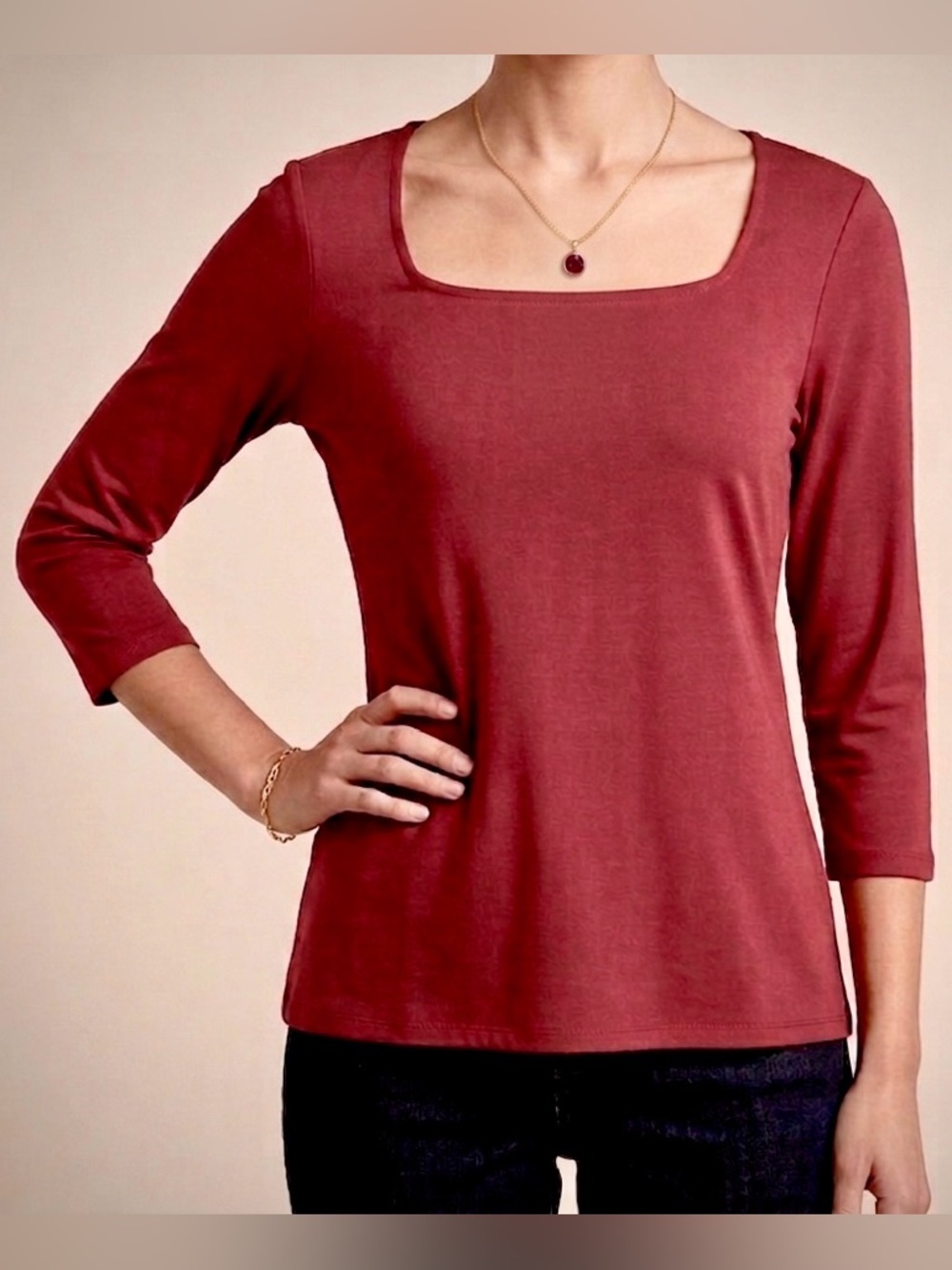 Adrienne Vittadini Cranberry Red Square Neck 3/4 Sleeve Rayon Knit Top - Size S